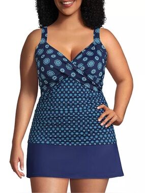 Gracyog tankini Navy Blue Patterned with Light Blue Medallion Large NWT